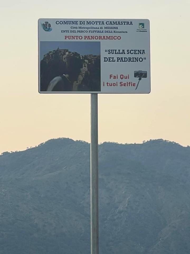 Casa Belvedere Motta Camastra Gole Alcantara Exteriör bild